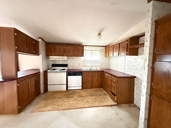 4th image of 3237 County Road 14