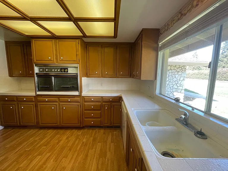624 N Stearns Rd — Photo 12