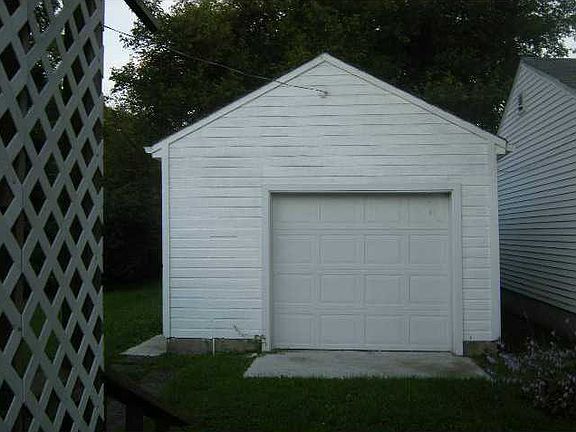 5th image of 855 Westbrook Ave