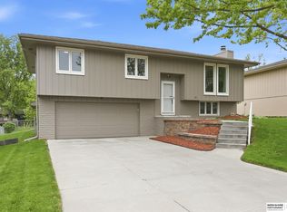 2711 N 121st Ave, Omaha, NE 68164