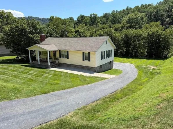 290 Ky Route 3188, Langley, KY 41645