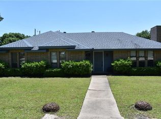 4510 Williford Rd, Sachse, TX 75048