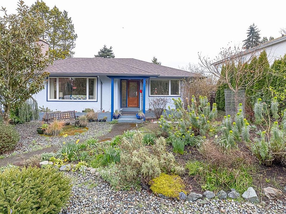 1st image of 1052 Craigflower Rd