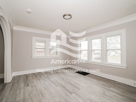 1789224_004_wm_-_living_room_13624388.jpg