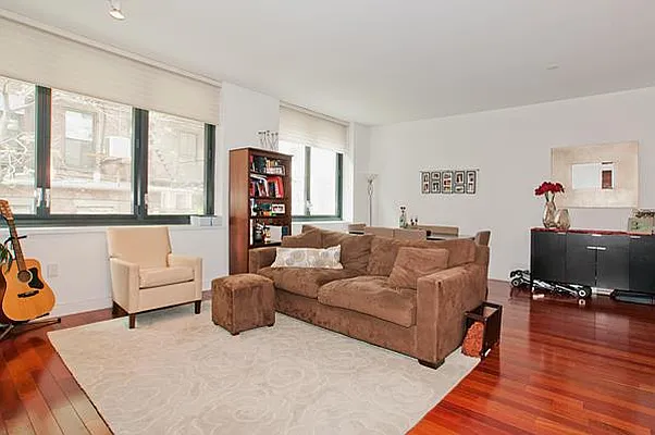 Rented by Mazzeo Real Estate | media 22