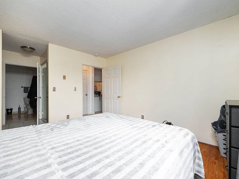 178 4th Ave #11 — Photo 7