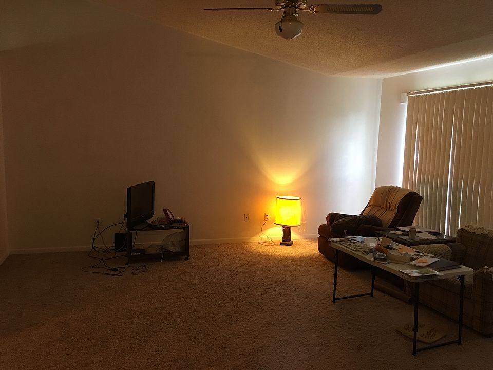 2nd image of 2244 SE Glover St