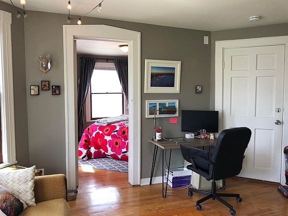 4th image of 1819 Buchanan St NE