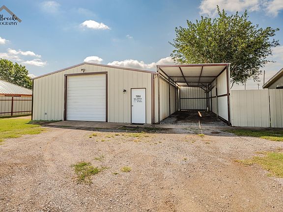 3rd image of 7004 State Highway 79 N
