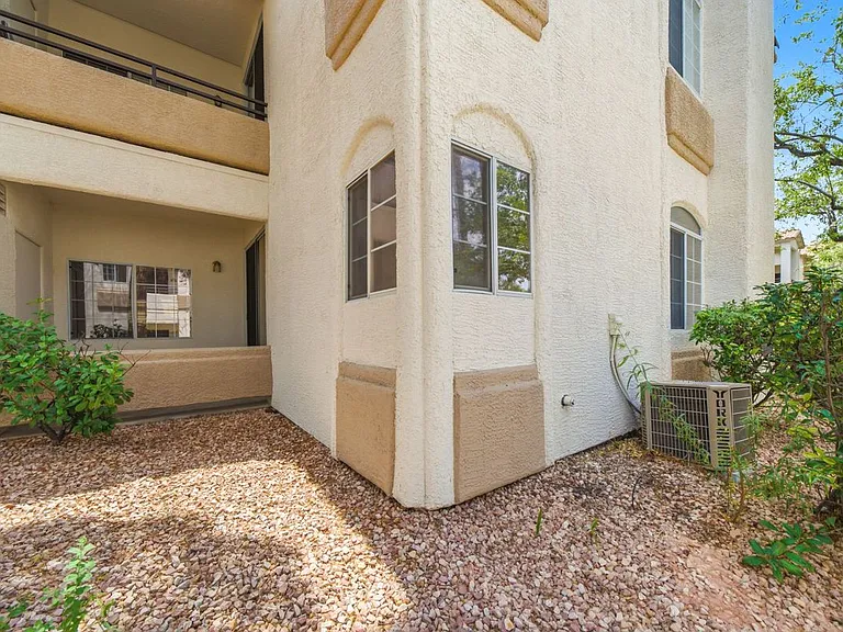 1830 N Buffalo Dr #1057 — Photo 10