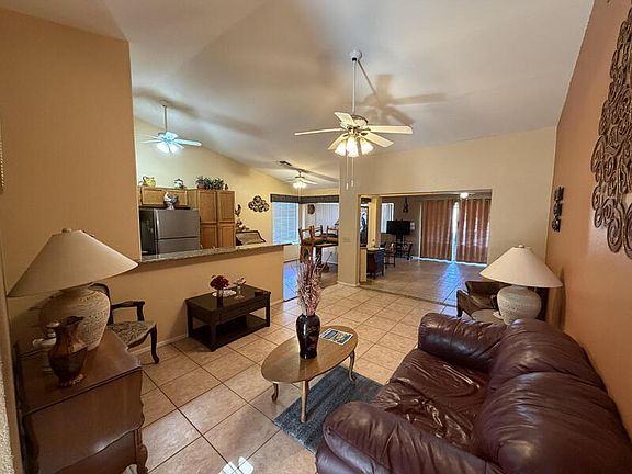 3rd image of 6761 S Oakmont Dr