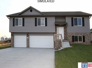 410 S Front St, Hallam, NE 68368