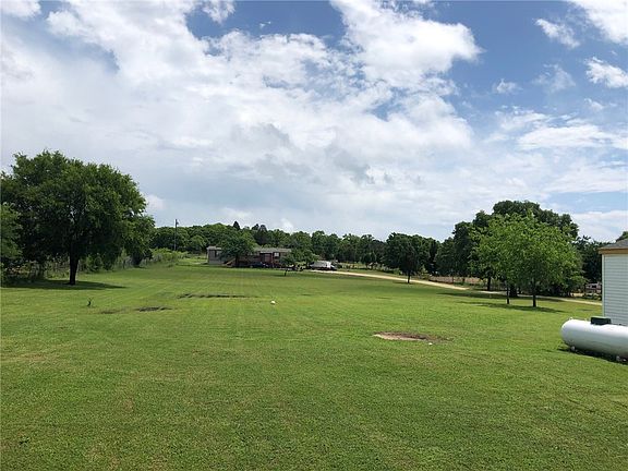 2nd image of 137 Vista Dr