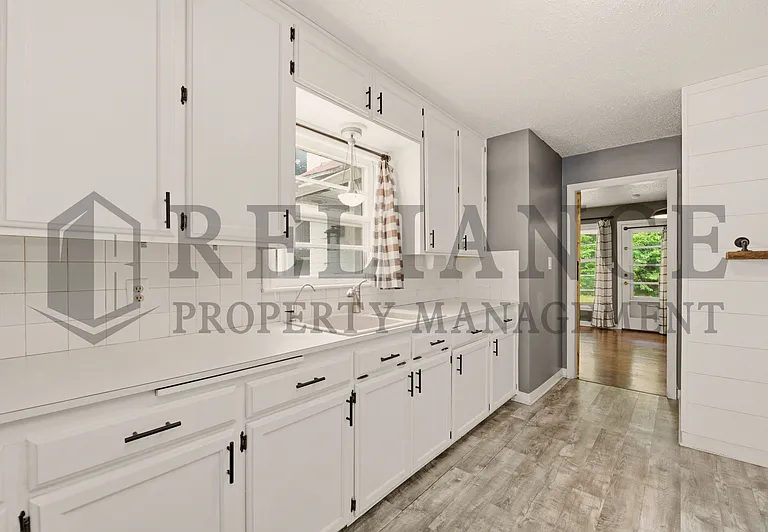 1458 N Old Manor Rd — Photo 14