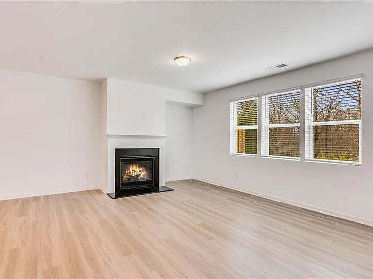 5820 Flint Ln — Photo 6
