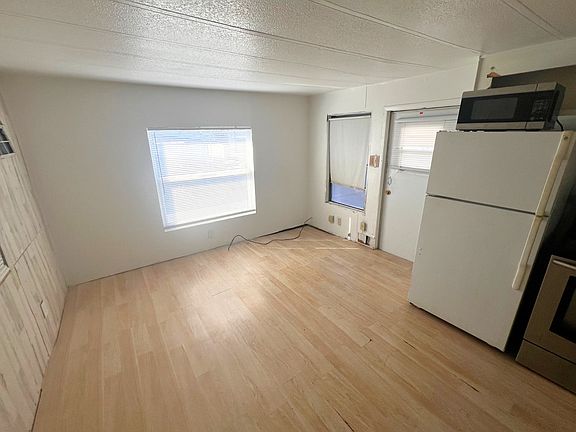 4th image of 616 W Cortez Rd #L09