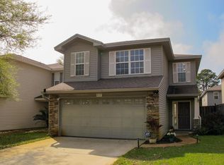 835 Sugar Plum Ln, Shalimar, FL 32579