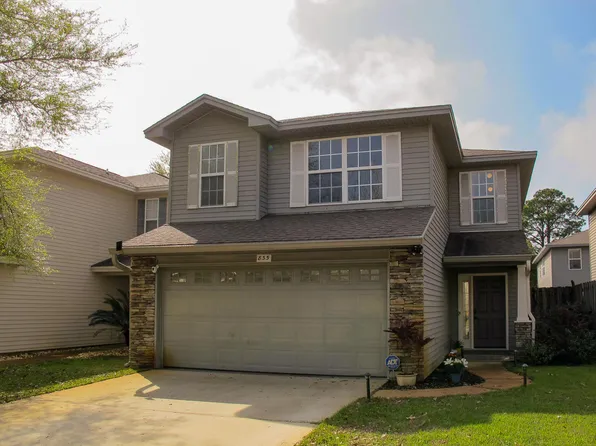 835 Sugar Plum Ln, Shalimar, FL 32579