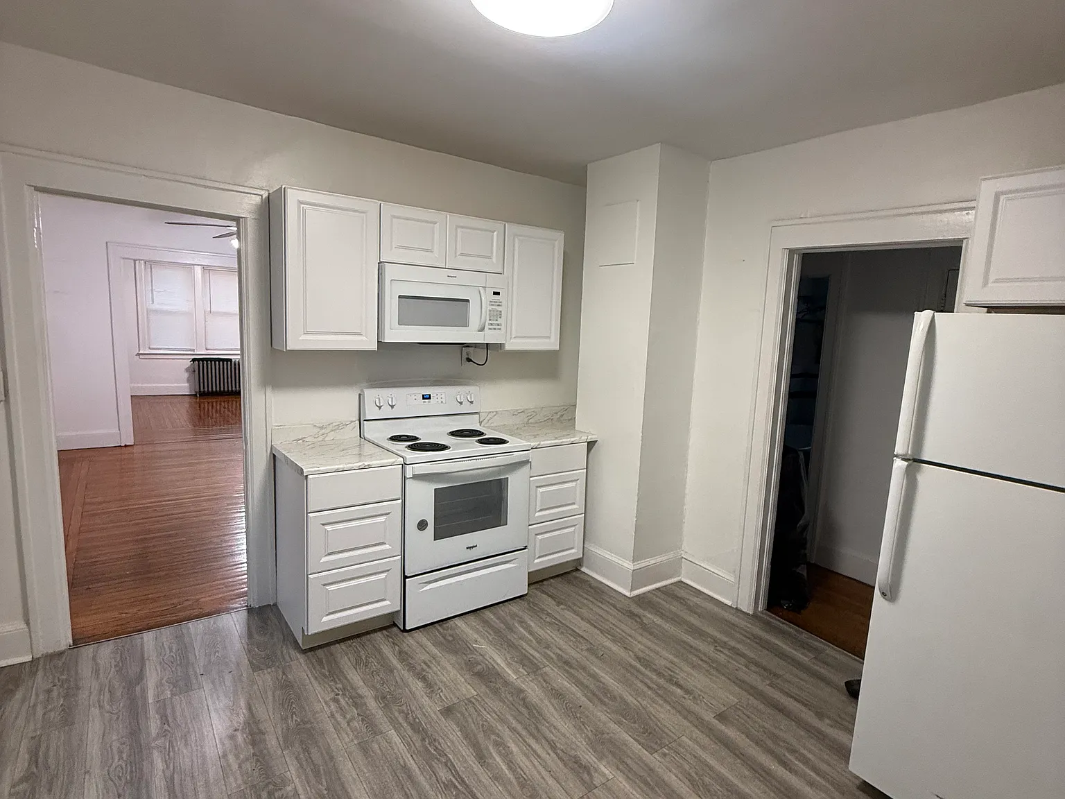 2 bed, 1000 sqft, $1,850 — Photo 1