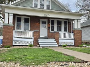 820 S 16th St, Quincy, IL 62301