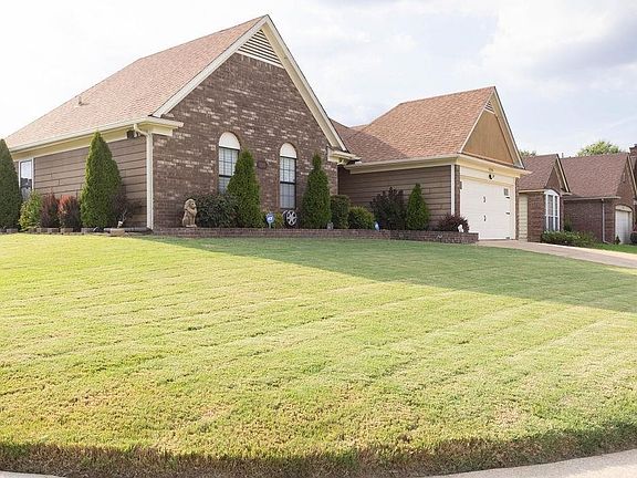 2nd image of 5265 Crystal Oak Dr