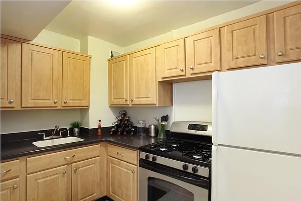 Sold by Corcoran | media 3