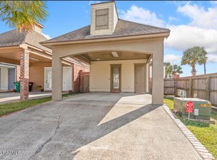 100 Coconut Grove Cir, Lafayette, LA 70508