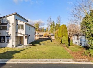 46037 Riverside Dr, Chilliwack, BC V2P 3K7