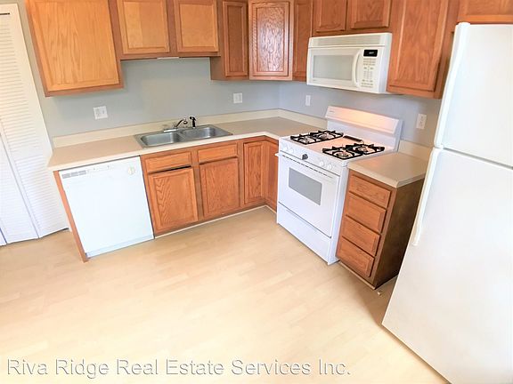 5th image of 1401 N Saint Clair St APT 4B