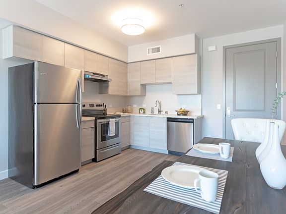 5th image of 11241 Otsego St #8