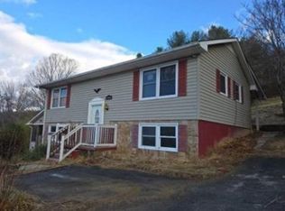 2166 Fire Tower Rd, Christiansburg, VA 24073