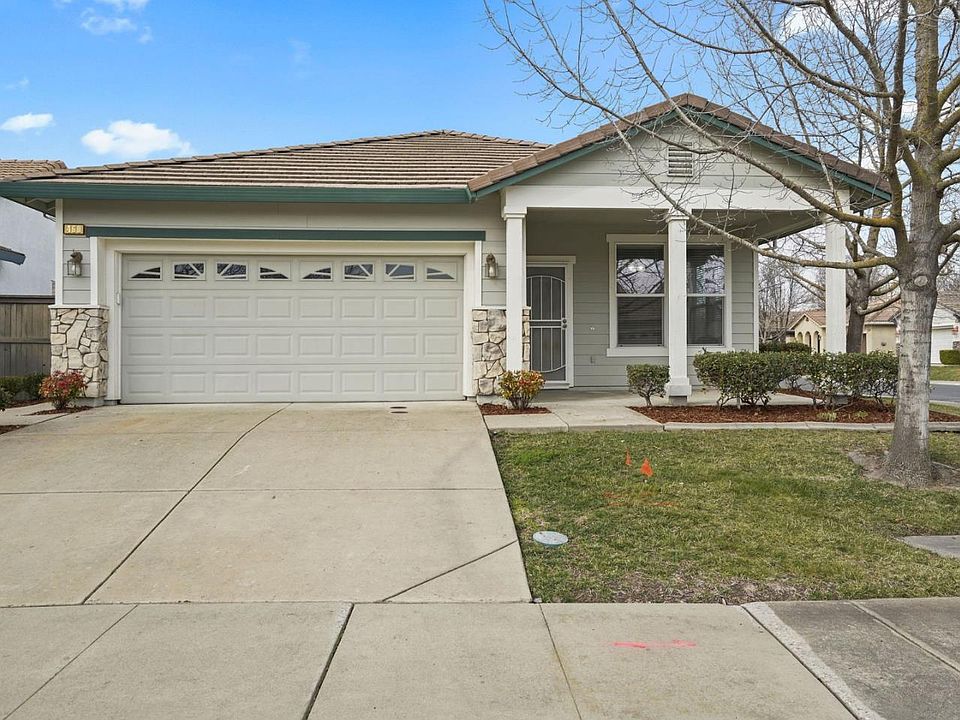 1st image of 460 Pelican Bay Cir