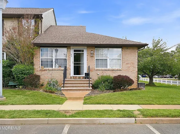 89 Valerie Court, Brick, NJ 08724