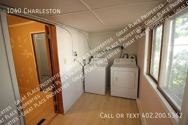 1040 Charleston St — Photo 16