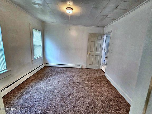 5th image of 32 Westminster St