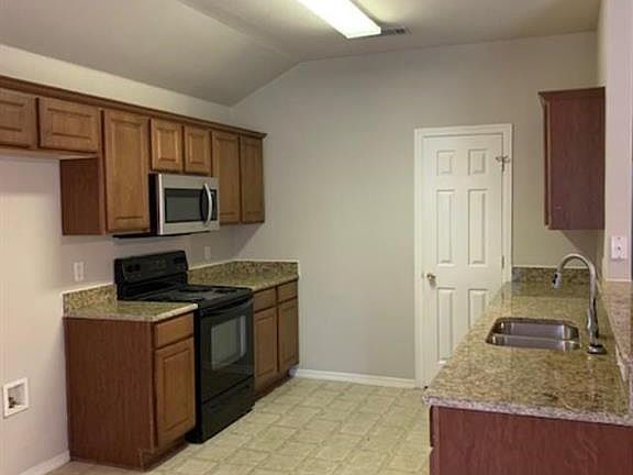 5th image of 4701 Ashbury Ln