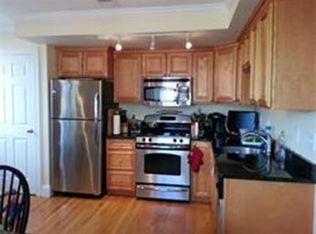 298 K St APT 3, Boston, MA 02127