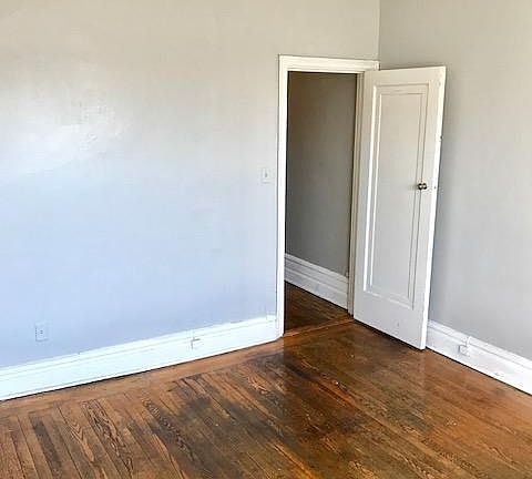 4th image of 155 Evergreen Pl APT 27