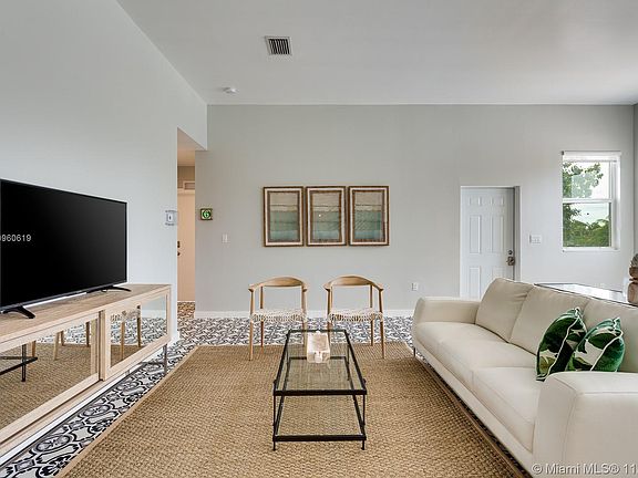 5th image of 1482 NW 46th St #B
