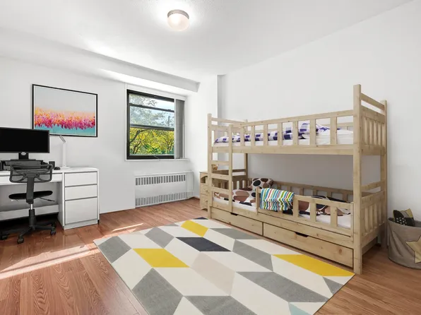 290 West 232nd Street image 10 of 10