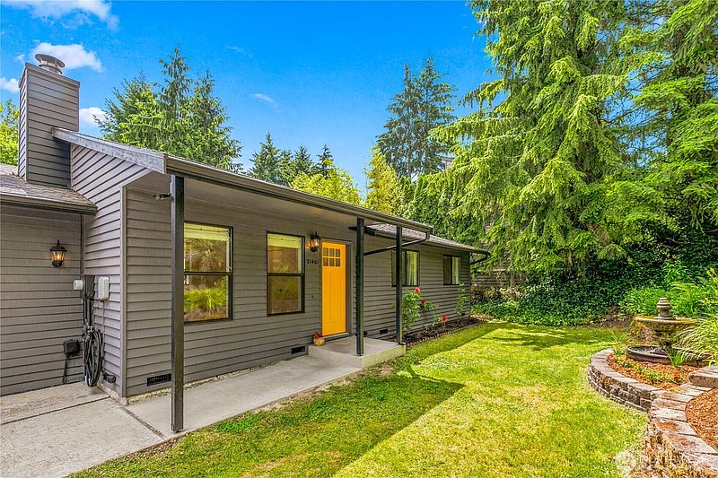 5th image of 21401 52nd Avenue SE