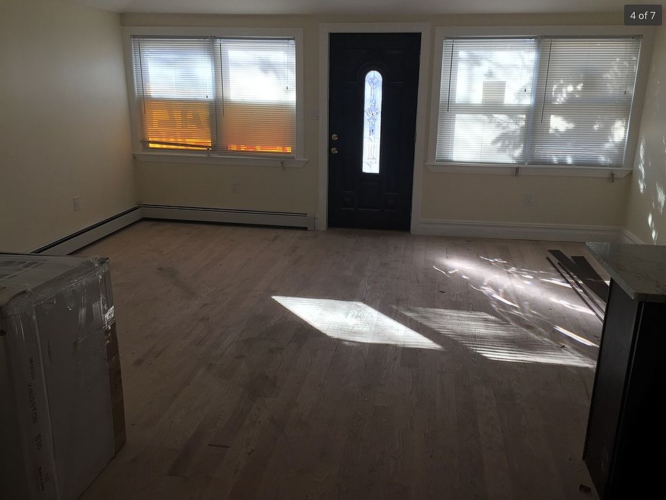 2nd image of 1833B Rockaway Pkwy