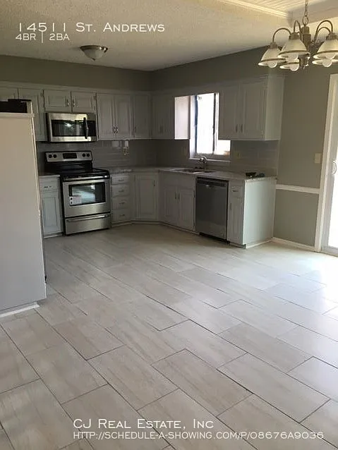 4 bed, $1,925 — Photo 3