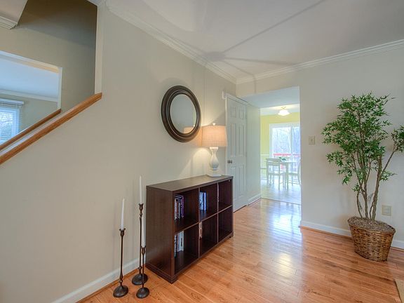 5th image of 7811 Bethany Ln