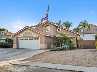 809 Rock Ridge Ct, Corona, CA 92878