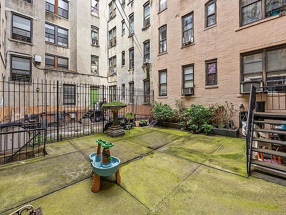 4th image of 101 Linden St APT 2F