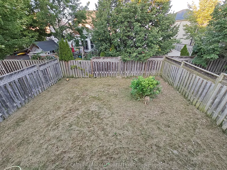 370 Sauve Cres — Photo 9