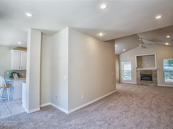 5th image of 3078 E Whippoorwill Ln