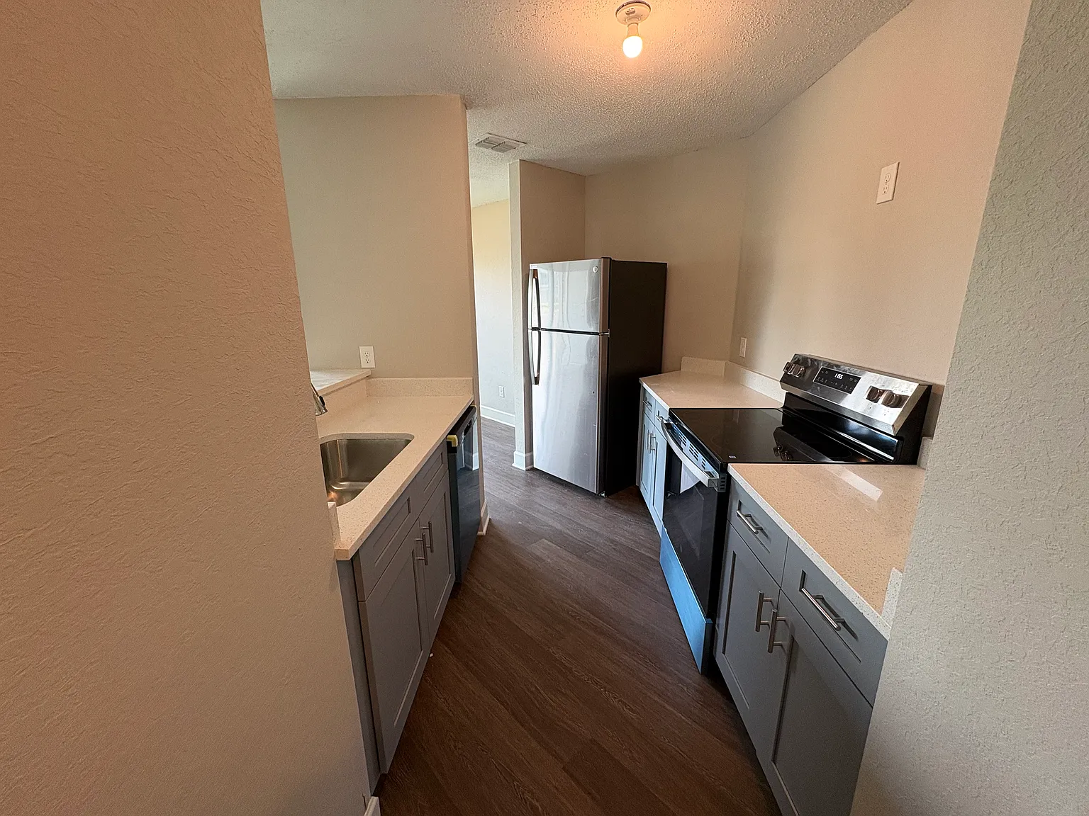 2516 Woodgate Boulevard, #106 - 106 — Photo 3