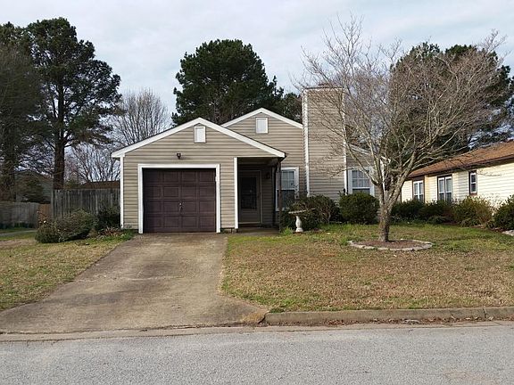 2nd image of 927 Scarlet Oak Ct N